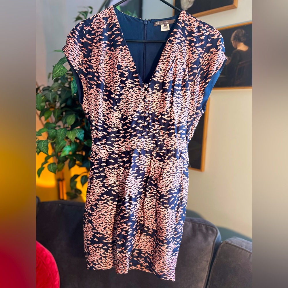 Pippa navy blue and pink mini dress.
Size:2